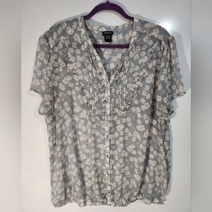 Adorable Torrid Floral Gray Blouse, Size 2